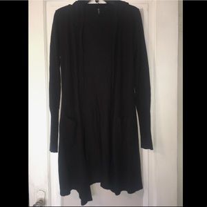 Black hooded cardigan with pockets